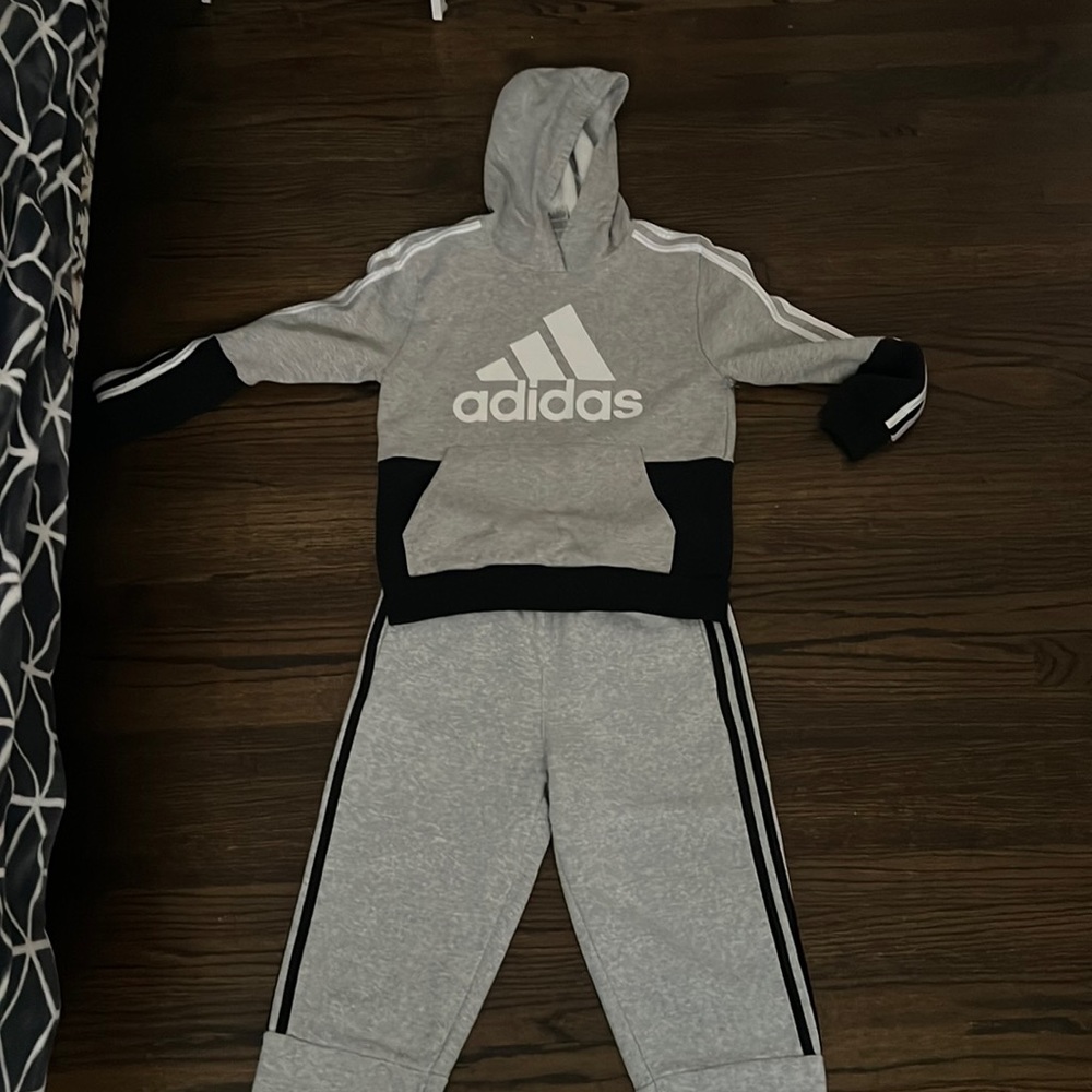 Adidas sweats and sweater